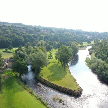 4th tee up river